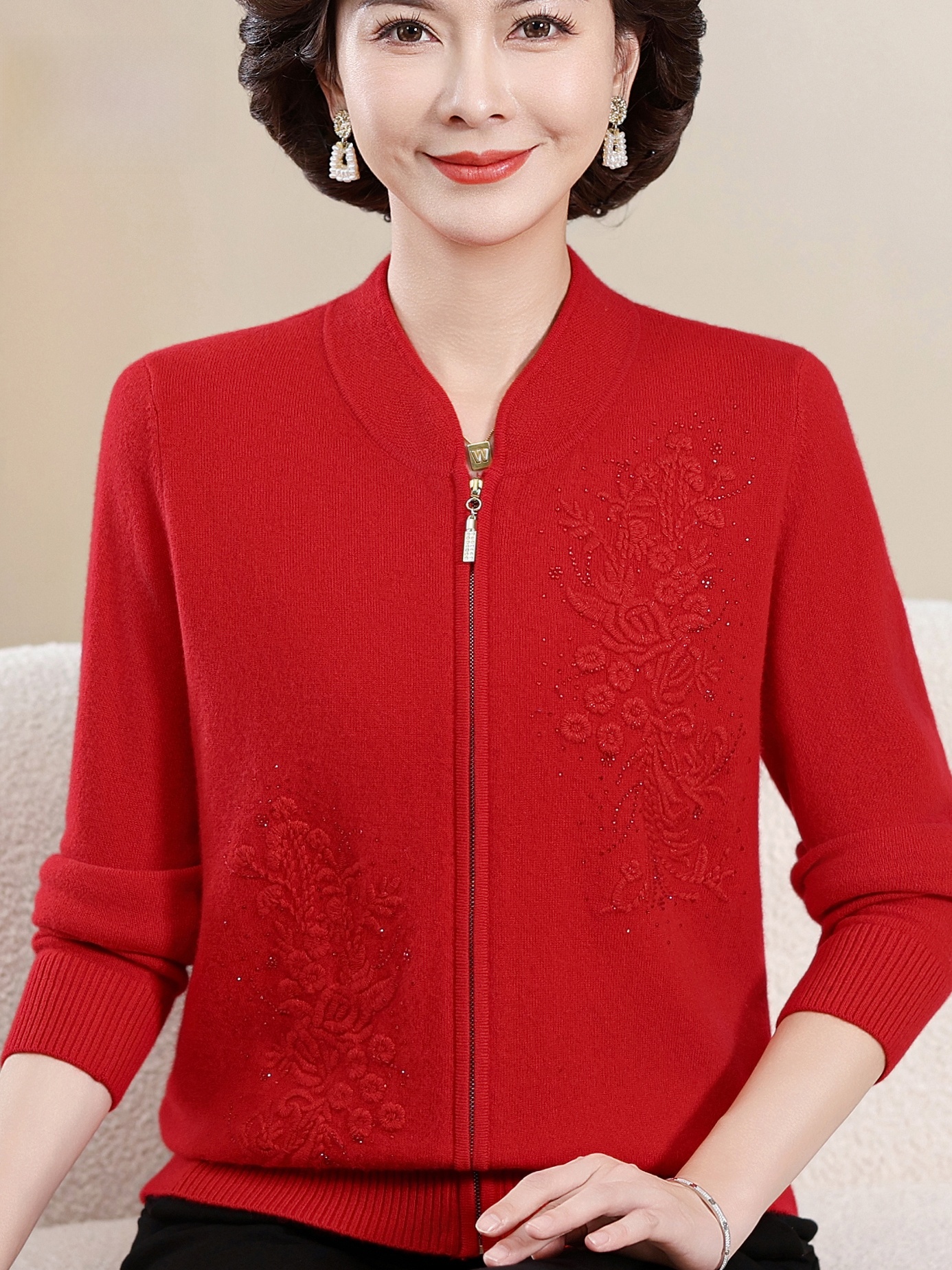 Women Fashion Over 60 - Elegant Embroidered Zipper Knitted Cardigan Woolen