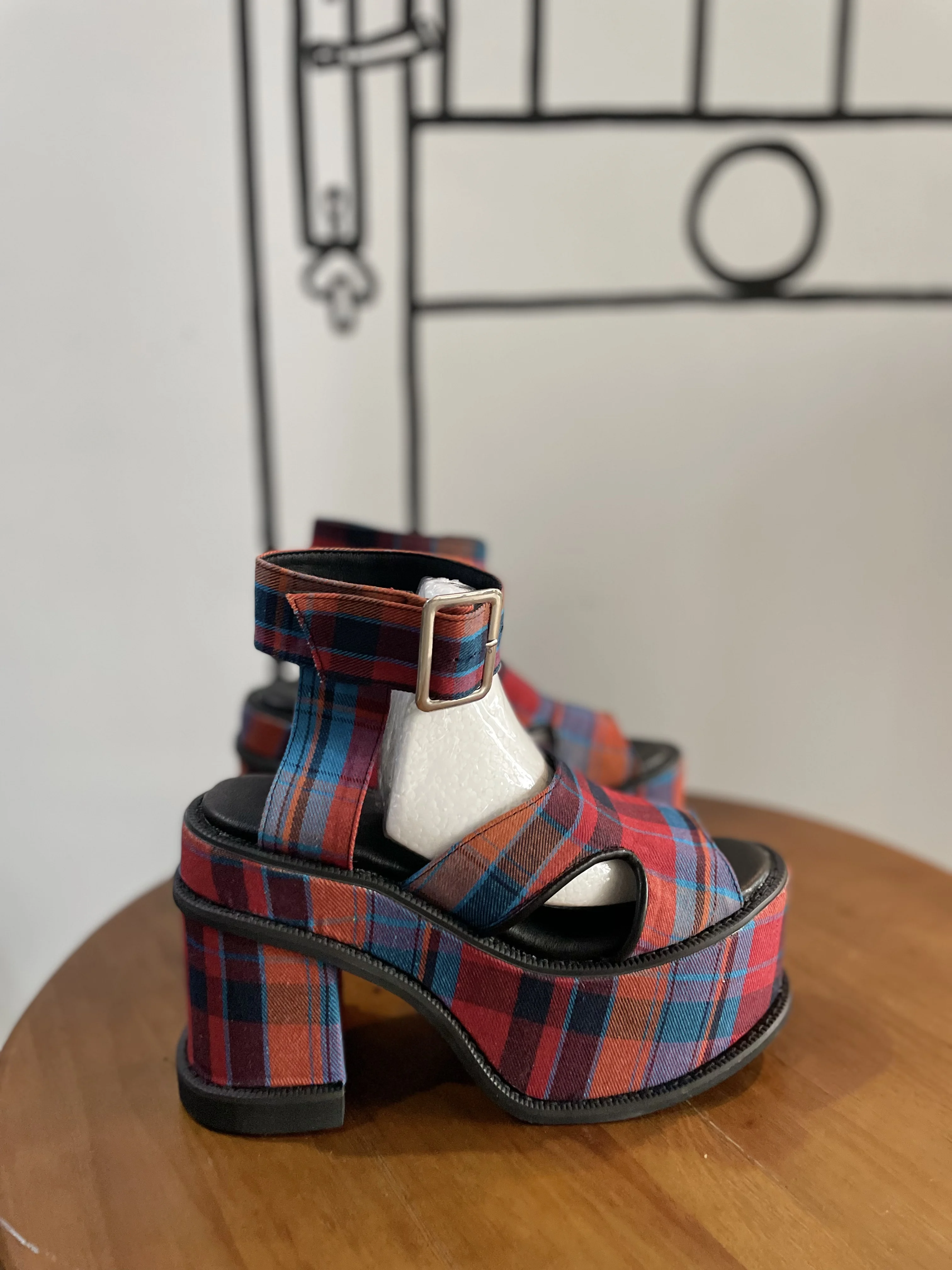 Platform Plaid Buckle Strap Sa - Women Fashion Show บทวิจารณ์และราคา