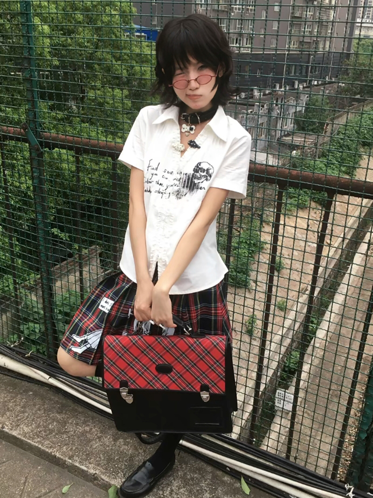 Y2k Japanese V-neck Slim Shirt - Women'S Fashion In The 90S บทวิจารณ์และราคา